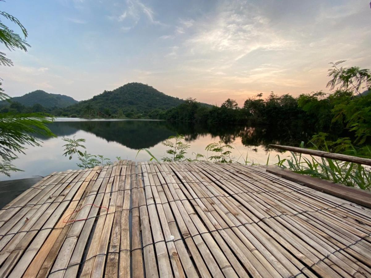 Royal Mountain Hut Hotel Ratchaburi Exterior foto