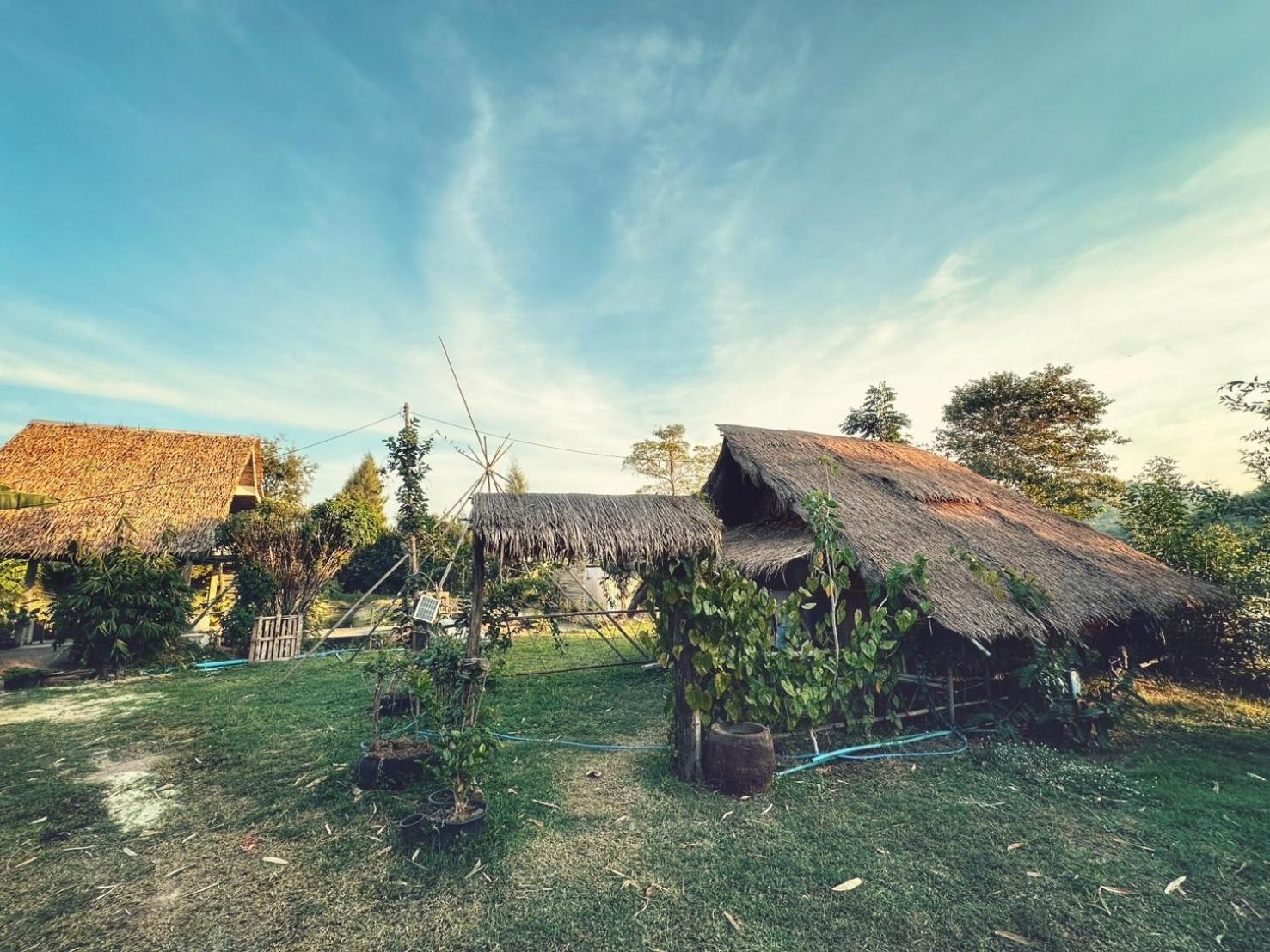 Royal Mountain Hut Hotel Ratchaburi Exterior foto