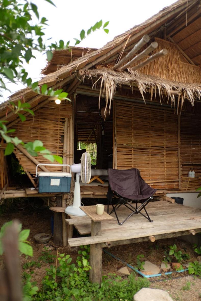 Royal Mountain Hut Hotel Ratchaburi Cameră foto