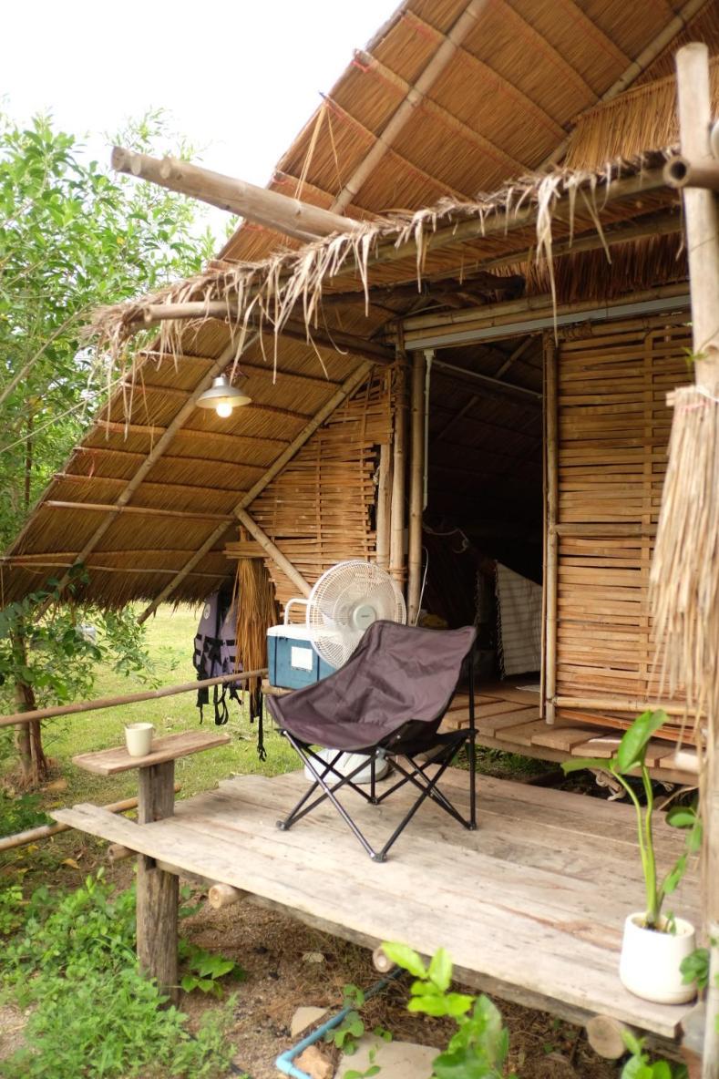 Royal Mountain Hut Hotel Ratchaburi Cameră foto